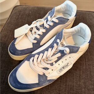 Off-White Men's Sneakers in Blue and White